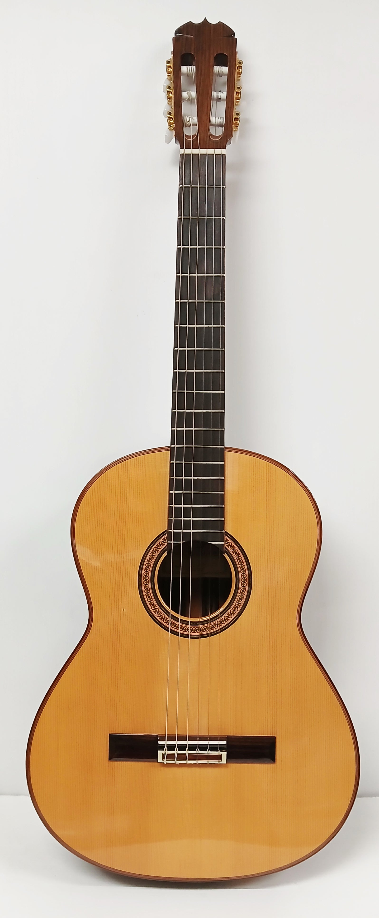 RYOJI MATSUOKA MG100 All Solid Wood Classical Guitar Made in Japan 200