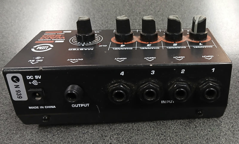 Leem WAM-290 4 Channel Mini Mixer  4  Inputs Battery or AC Power