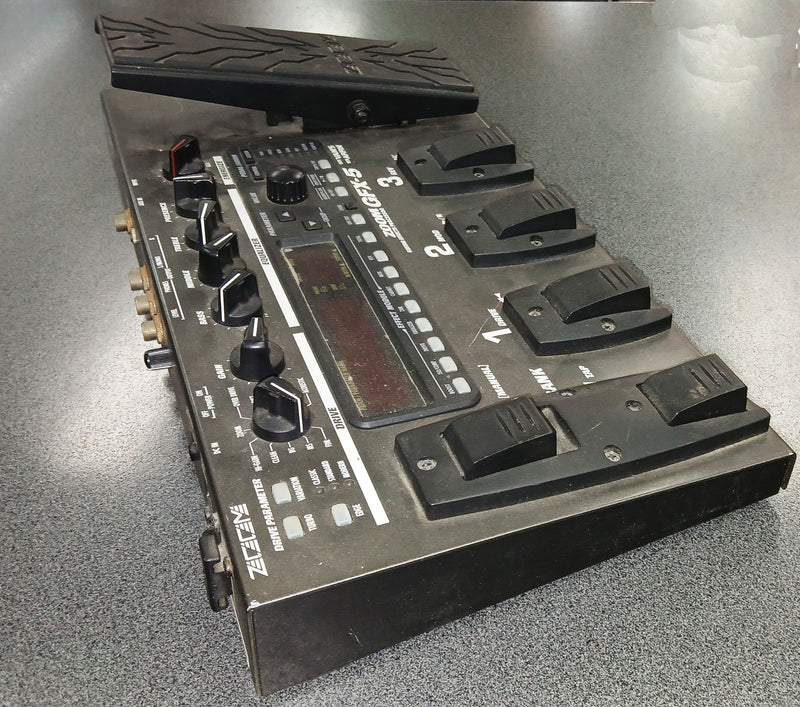 zoom fx pedal Zoom GFX-5 Portable Guitar Effects Processor / Multi FX Pedal Board