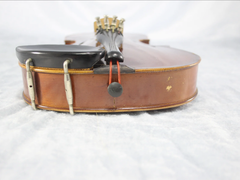 suzuki ViolinCo anno 1957。No4 Suzuki - No. 220 – musicswopshop