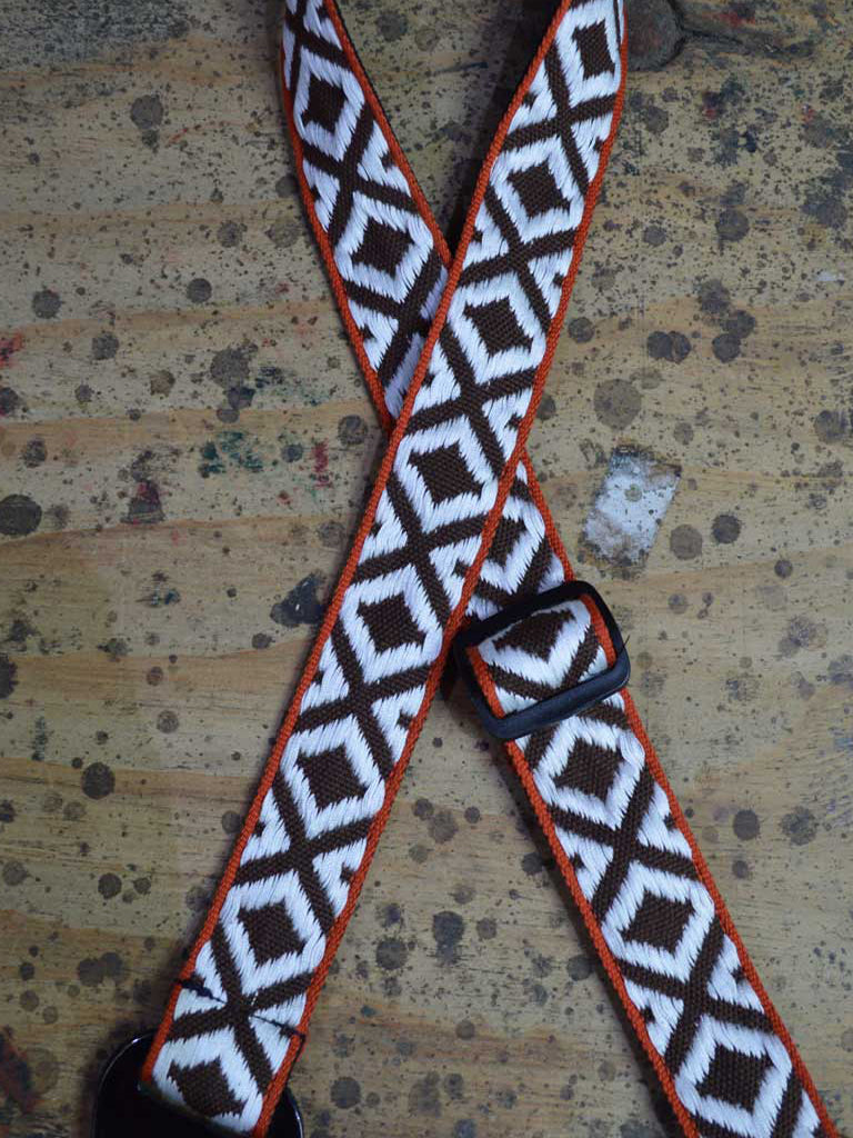 Colonial Leather Ukulele Strap White Diamond